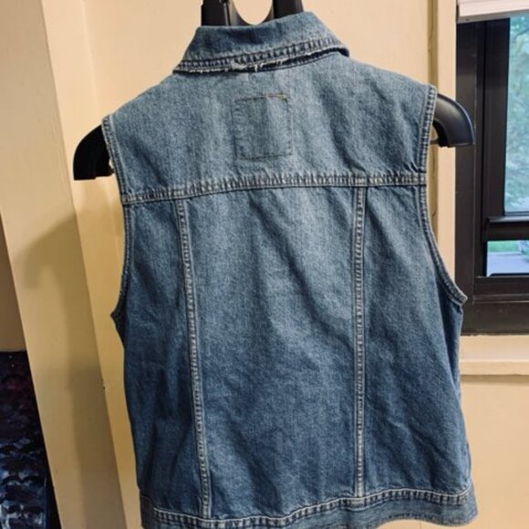 Mossimo Denim Vest ( Distessed) - Picture 5 of 7